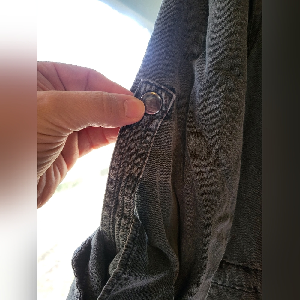 Gray Light Jacket - Picture 3 of 4